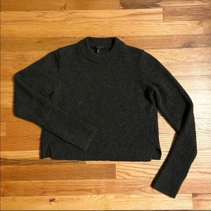 COS Recycled Cashmere-Wool Cropped Sweater. S.